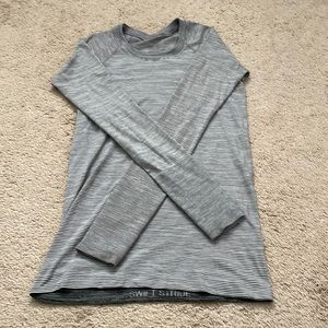 Lululemon size 6 long sleeve Swiftly athletic shirt